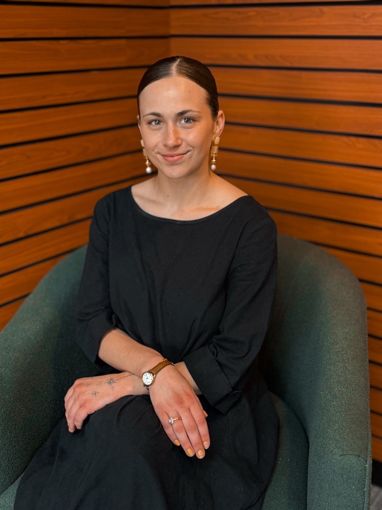 Licensed therapist providing one-on-one therapy in Grand Rapids